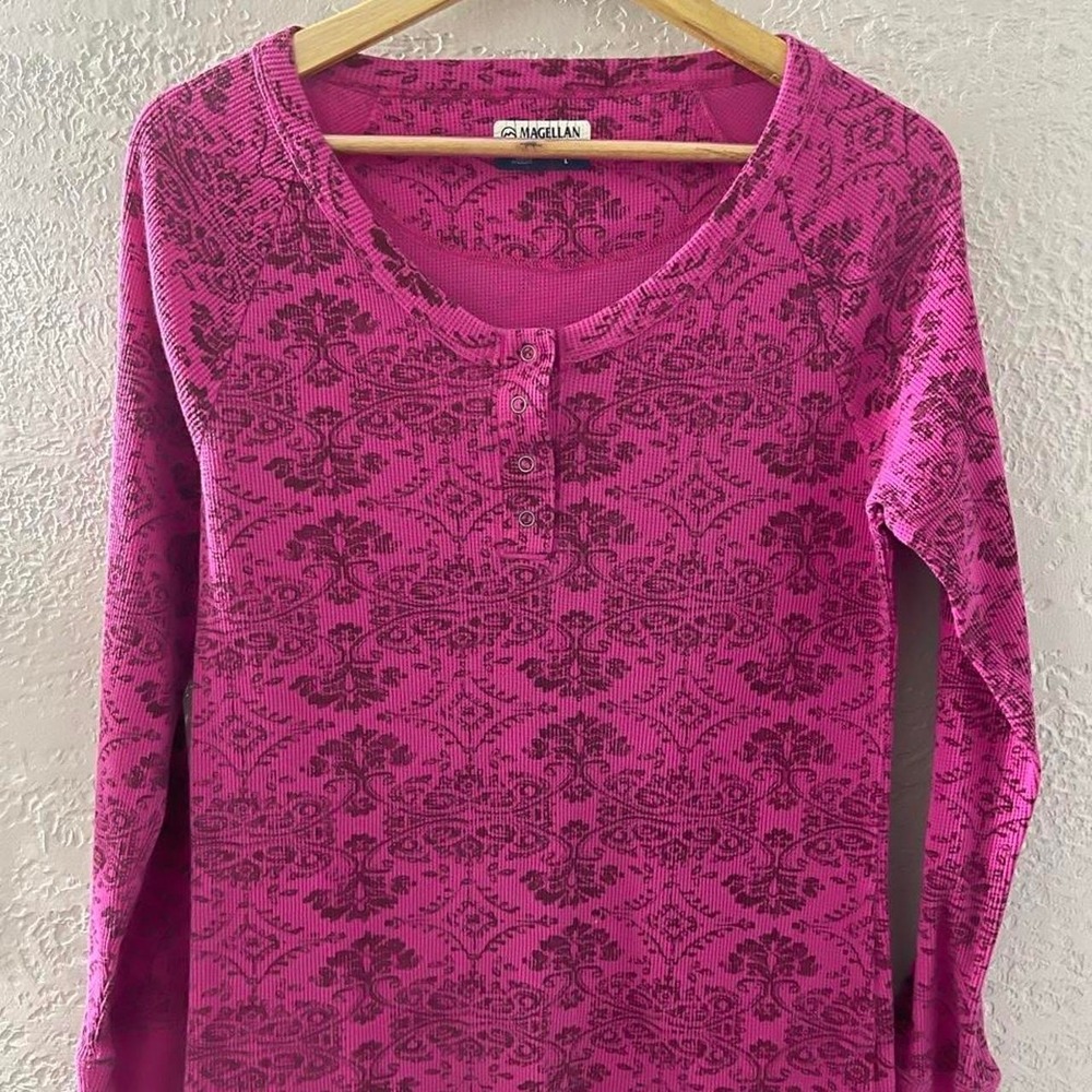 Y2K Magellan pink long sleeve shirt w/dark purple floral & damask pattern Large